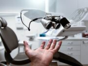 In ce consta procedura de aplicare a protezelor dentare?