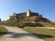 Top 16 cele mai frumoase cetăți de vizitat în România cetăți din România
